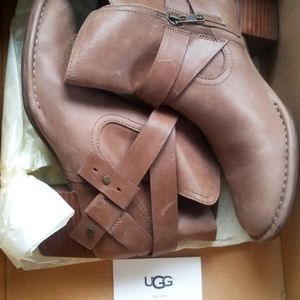 Women's Elysian Ugg boots